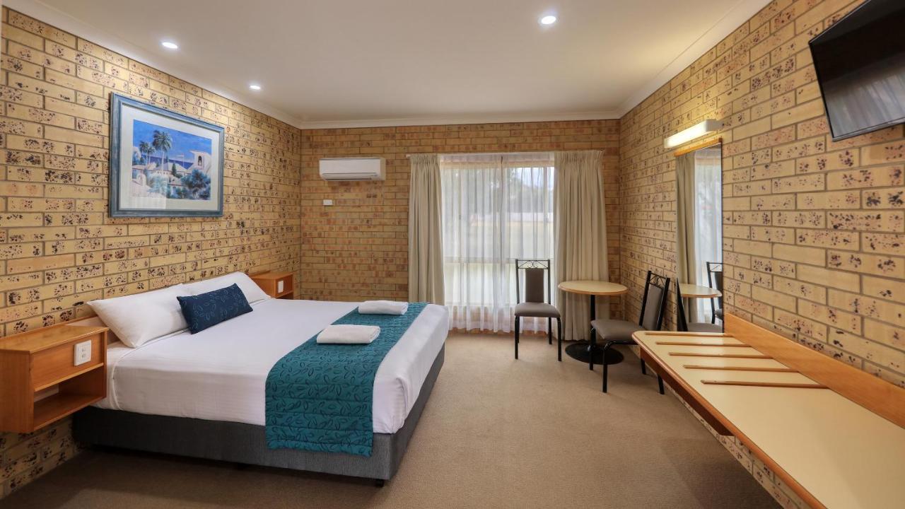 Mulga Country Motor Inn Charleville Buitenkant foto