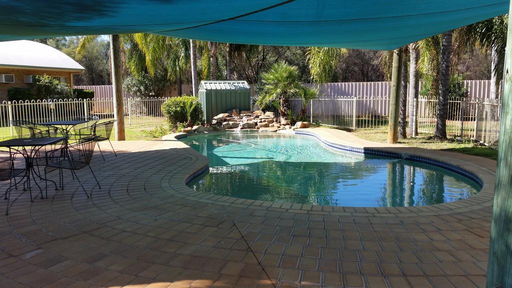 Mulga Country Motor Inn Charleville Buitenkant foto
